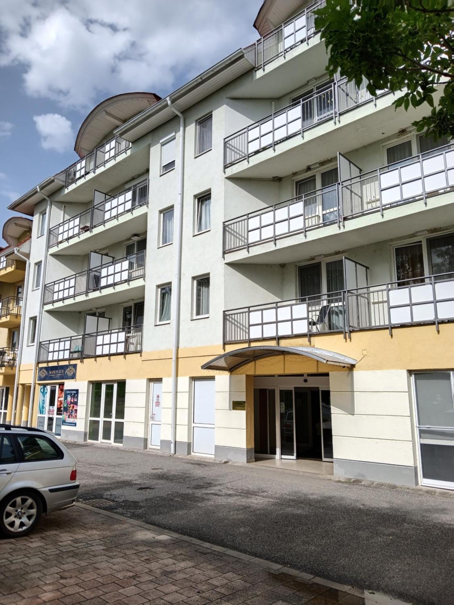 Viola Wellness Apartman Lägenhet Zalakaros Exteriör bild